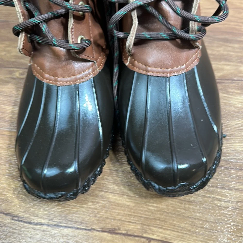 American Living Size 6 B Duck Boots
